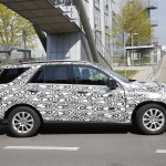 ベンツMクラス外観とインパネの最新スパイショット！ - Mercedes M-Klasse Facelift 4