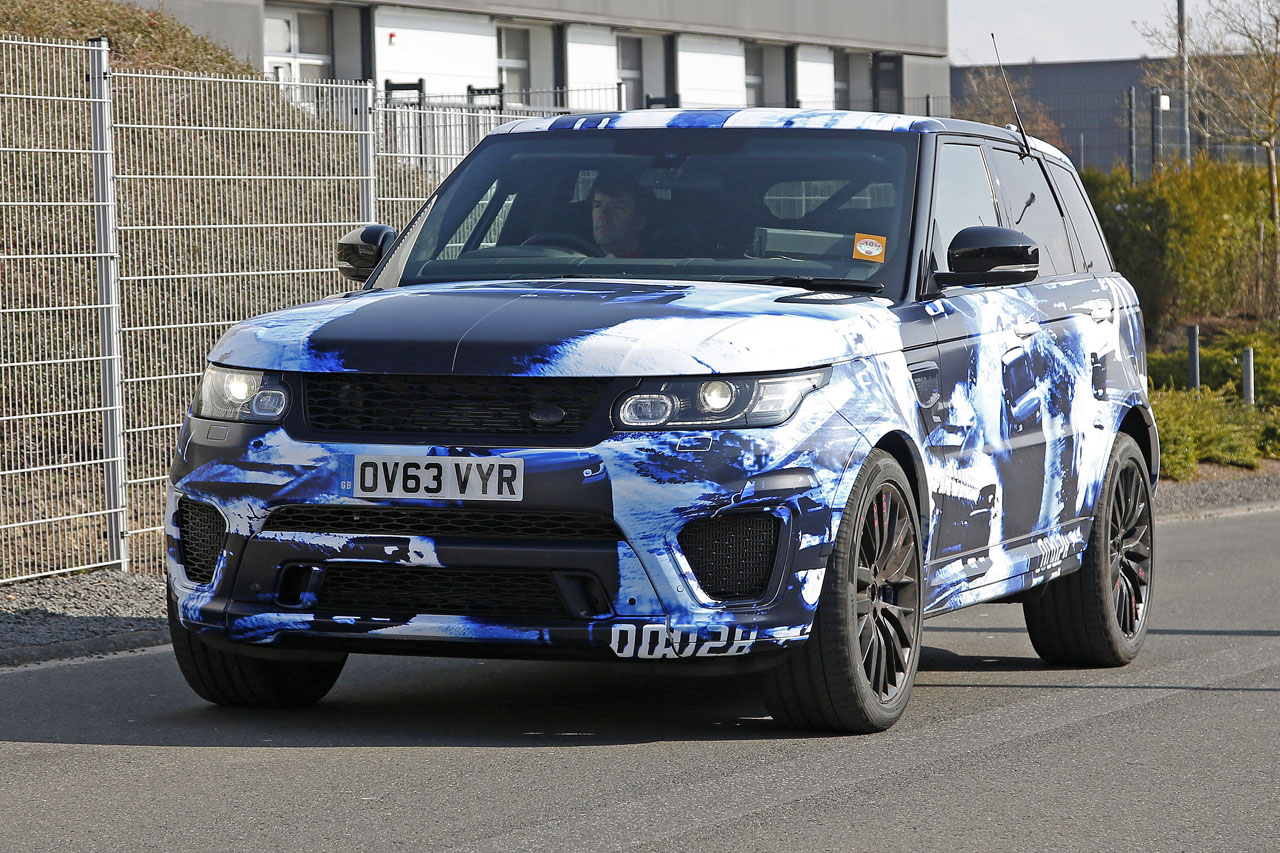 Спорт 2015. Range Rover Sport Camo. Рендж Ровер спорт камуфляж. Land Rover Sport Camo. Range Rover Sport Supercharged 2 камуфляж.