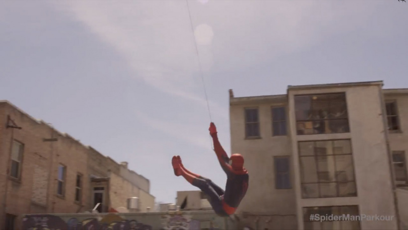 スパイダーマンは本当にいた 動画 Clicccar Com