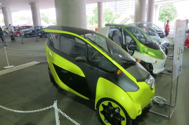 「トヨタi-ROADに乗る!「人とくるまのテクノロジー展2014」【動画】」の20枚目の画像