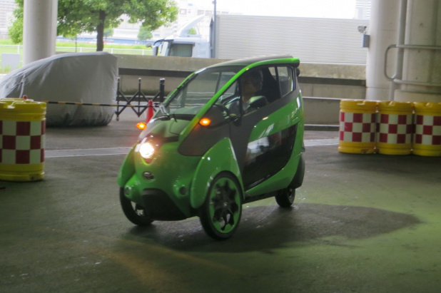 「トヨタi-ROADに乗る!「人とくるまのテクノロジー展2014」【動画】」の19枚目の画像