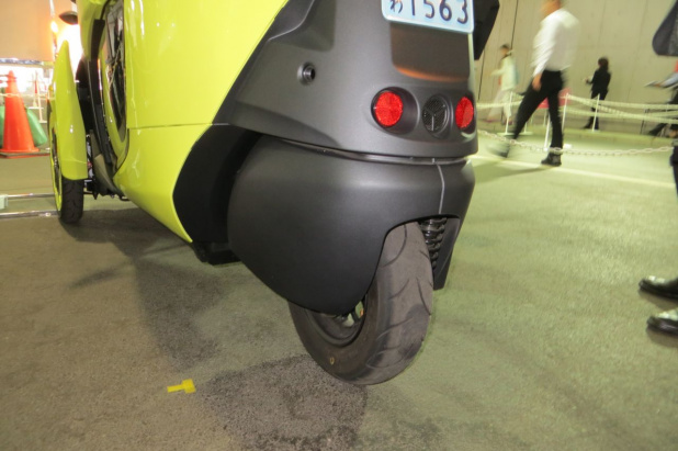 「トヨタi-ROADに乗る!「人とくるまのテクノロジー展2014」【動画】」の6枚目の画像