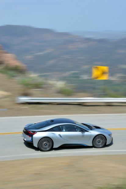 「i8の走りを盛り上げる装置とは？【BMW i8試乗(3)】」の16枚目の画像
