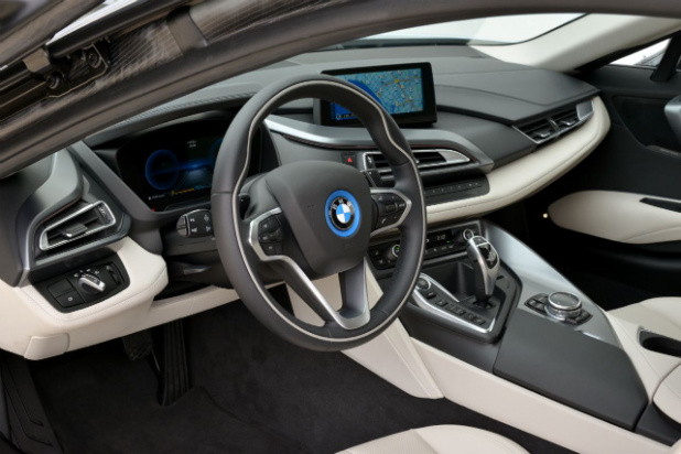 「BMWがi8で目指すもの【BMW i8試乗(1)】」の17枚目の画像