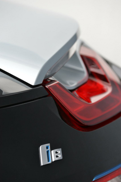 「i8の走りを盛り上げる装置とは？【BMW i8試乗(3)】」の13枚目の画像