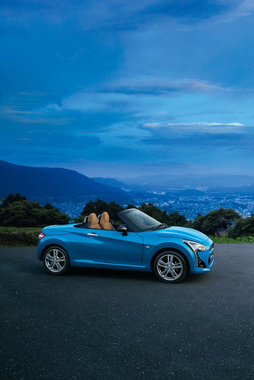 R71 画像 ダイハツ新型 コペン フルモデルチェンジ エコカー免税の軽自動車オープンカー Clicccar Com