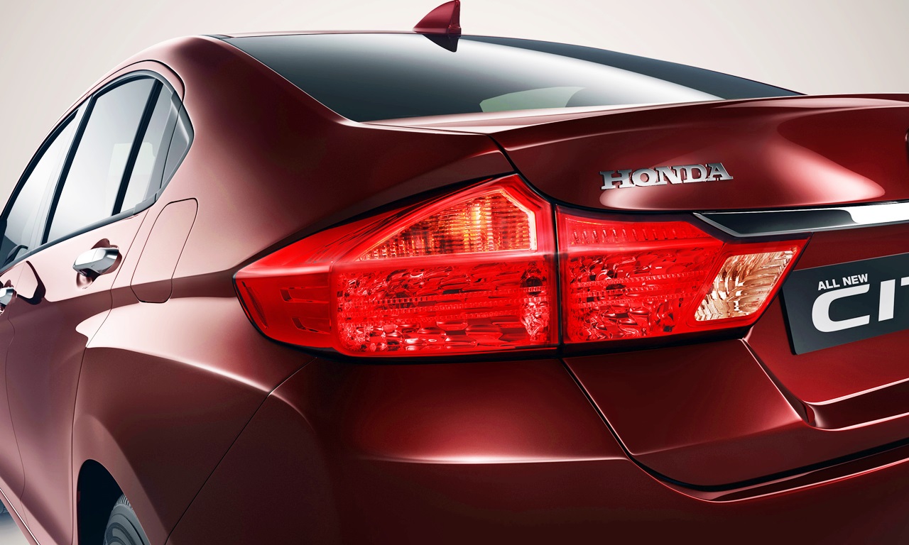 HONDA_CITY 画像|ホンダがフィット派生のHVセダンを9月に発売か!? | clicccar.com