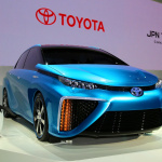 政府目標「2025年までに燃料電池車を200万円台に」 - TOYOTA_FCV