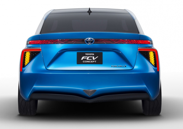 「トヨタ「FCV」はコンセプトモデルのまま市販する?」の12枚目の画像