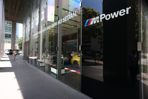 「BMW Group StudioにSUPER GT「BMW Z4 GT3」と話題のMモデル集結！」の3枚目の画像