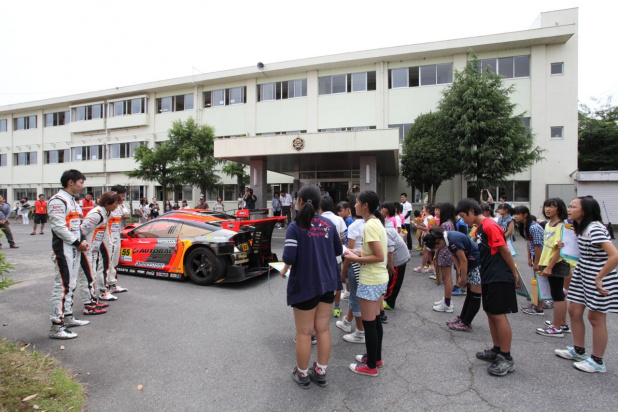 「小学校にSUPER GTがやってくる鈴鹿市の課外授業！」の2枚目の画像