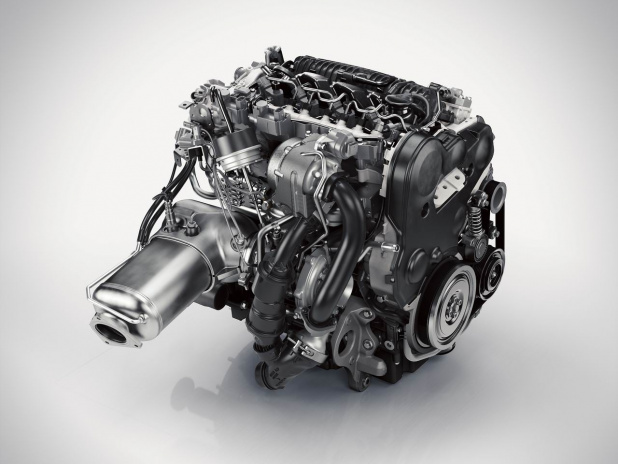 「ボルボが「ツインエンジン」ハイブリッドのXC90 T8を2014年内に発表！」の5枚目の画像