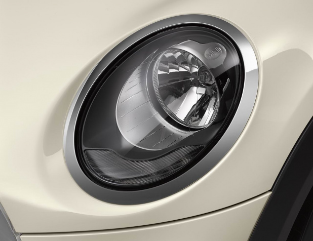 「BMW「ミニ ワン」画像ギャラリー ─ 価格226万円からのエントリーモデル」の2枚目の画像