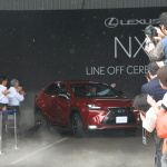 「レクサスNXがトヨタ九州宮田工場でラインオフ! すでに受注6500台!!」の2枚目の画像ギャラリーへのリンク