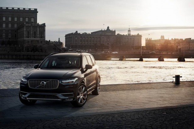 Volvo_XC90_ext002