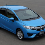 2014年7月 日本でイチバン売れたクルマはハイブリッドか軽自動車か？ - fit_hybrid_blue_debut