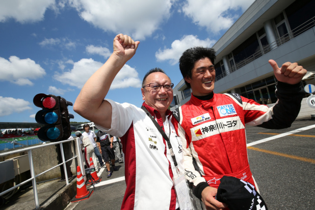 「大人気の86レースでDTECチーム・マスターONE ついに念願の初優勝！」の2枚目の画像