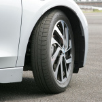 「BMW i3からまったく変わるタイヤの常識!? 未発売ブリヂストンologicに乗って感じた可能性大！」の23枚目の画像ギャラリーへのリンク