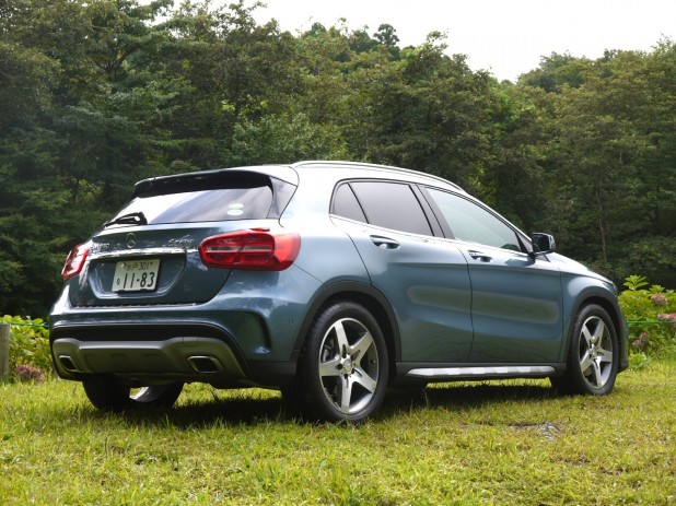 Mercedes_Benz_GLA250_02