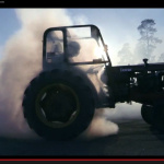 225馬力のトラクターが畑で爆走ジムカーナ！【動画】 - TractorTerror03