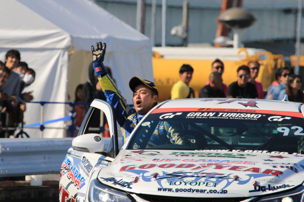 「D1グランプリ 2014シリーズチャンピオンは高橋邦明選手に決定！」の9枚目の画像