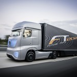 大型トラック・バスの自動ブレーキ必須、2014年11月から新型車に義務化 - Mercedes-Benz Future Truck 2025