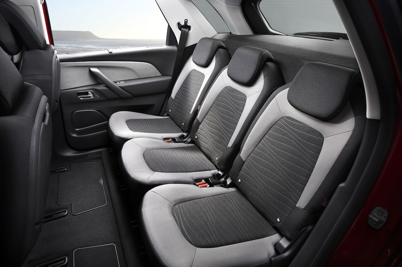 C4 Picasso 02 画像 シトロエン C4ピカソ グランドc4ピカソ 画像ギャラリー 新型は5人 7人乗りを新設定 Clicccar Com
