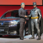 「トヨタ「エスクァイア」発表会にはバットマンと吉川晃司さん登場」の22枚目の画像ギャラリーへのリンク