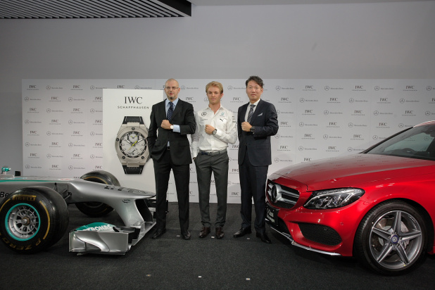 「鈴鹿F1日本GPの来日と同時にニコ・ロズベルグIWC特別モデルを発表」の3枚目の画像