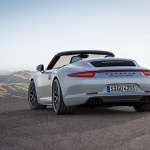 全モデル最高速300km/h超！ ポルシェ911カレラGTSを10月11日から予約受注開始 - 911 Carrera 4 GTS Cabriolet