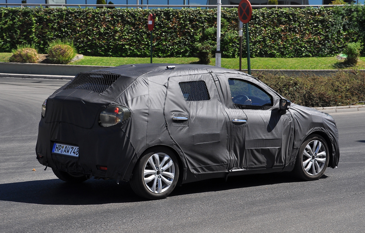 Suzuki hatch 7 画像｜スズキの新型Cセグメント2BOXカーをスクープ撮! | clicccar.com