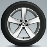 VWシャランに快適装備を追加した特別仕様車を設定。価格は据え置き！ - VW_SHARAN_02