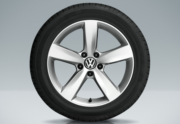 「VWシャランに快適装備を追加した特別仕様車を設定。価格は据え置き！」の6枚目の画像