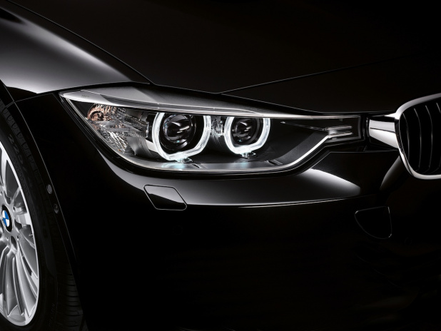 「これは狙い目! 3シリーズに超お買い得な「BMW 320i SE」を追加」の4枚目の画像
