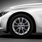「これは狙い目! 3シリーズに超お買い得な「BMW 320i SE」を追加」の7枚目の画像ギャラリーへのリンク
