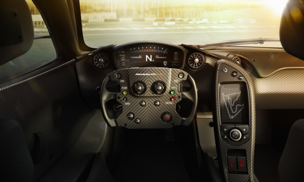 「「McLarenP1 GTR」のインテリアと専用プログラムを公開」の3枚目の画像