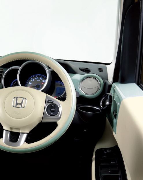 「ホンダの新型軽自動車「N-BOX SLASH（スラッシュ）」を先行公開！」の5枚目の画像