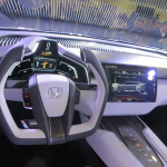 「ホンダ「FCV CONCEPT」2015年度内に発売予定の燃料電池車3つの特徴」の20枚目の画像ギャラリーへのリンク
