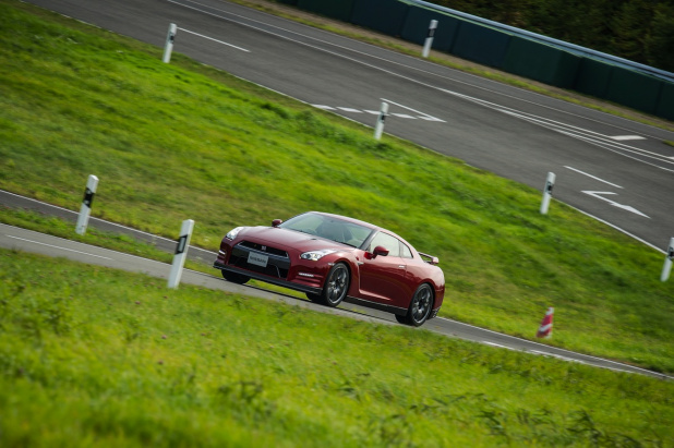 「日産GT-Rの2015年モデルのテーマは「より上質な大人の乗り味」」の2枚目の画像