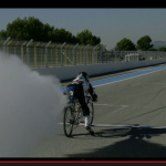 あの命知らずが、ついに自転車で333km/h達成！【動画】 - Rocketman01