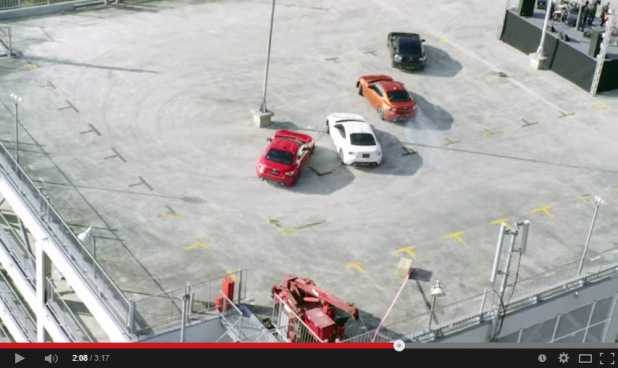 「立体駐車場で86が団体ドリフト!? この弾けっぷりでなんとトヨタ公式映像【動画】」の7枚目の画像