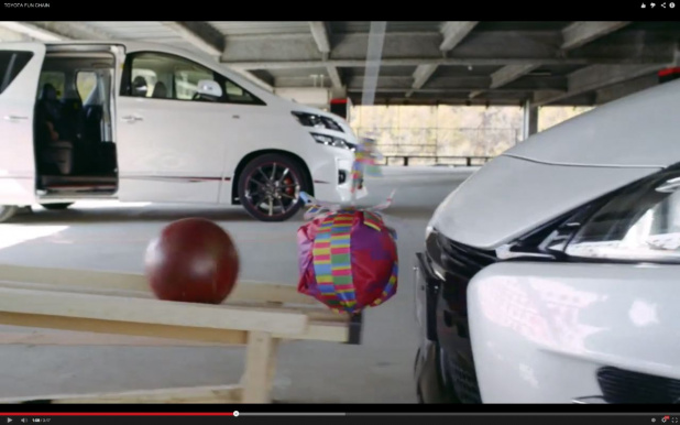 「ドリフトと”ピタゴラ装置”的仕掛けが楽しいトヨタのCM【動画】」の3枚目の画像