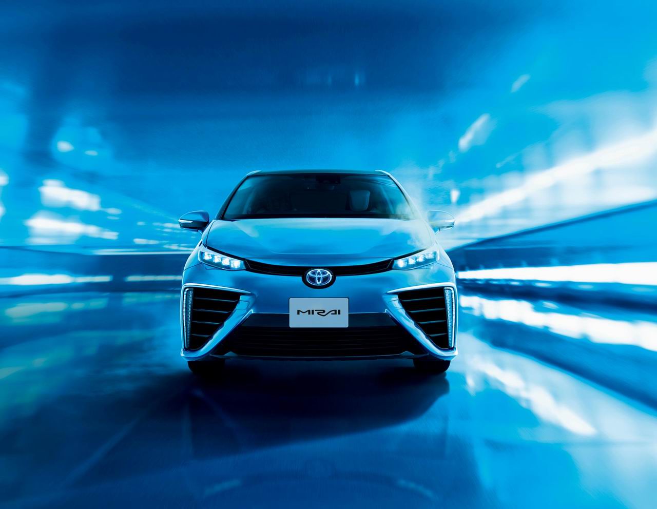 「トヨタの燃料電池車「MIRAI（ミライ）」発表! 価格は723.6万円、発売は12月15日」の1枚目の画像
