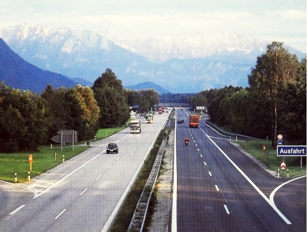 「ドイツ自慢の幹線道路「アウトバーン」が有料化される?」の2枚目の画像