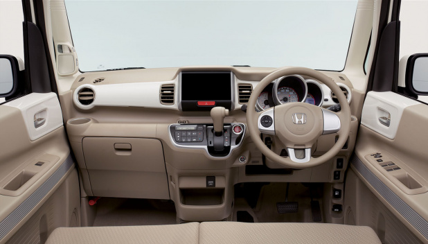 「ホンダ新型軽自動車「N-BOXスラッシュ」はカスタムボディにハイテク満載で価格138万円から」の6枚目の画像