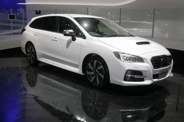 2014Levorg010