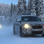 新型BMW・X1ファミリーモデルをウィンターテストで目撃! - 4J6_1114