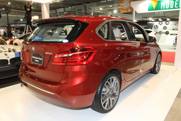 「i8だけでなく、新世代BMWの2シリーズアクティブツアラーに注目せよ！【東京オートサロン2015】」の2枚目の画像
