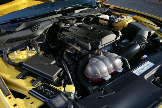 「新型フォード・マスタングは2.3L直列4気筒でも「走るのか？」」の3枚目の画像
