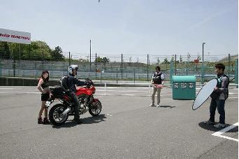 「これで2000円は神! 鈴鹿サーキットのバイクイベントが楽しそう!!」の2枚目の画像
